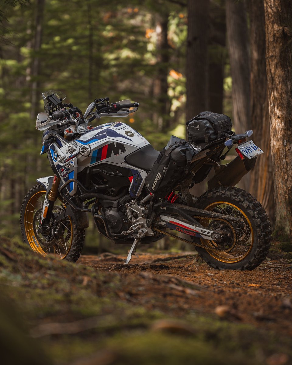 OutbackMototek's tweet photo. BMW knocked it out of the park with the new F900GS. Can you imagine a smaller, lighter version of it with 450/500 displacement? 
.
It’s been a fun bike for us and we’re not done with it just yet. We have a few new products coming down the pipeline! 
.
#bmwmotorrad #bmwmoto #bmwmotorcycle #bmwf900gs #f900gs #outbackmotortek #advmoto #advmotorcycle #advrider