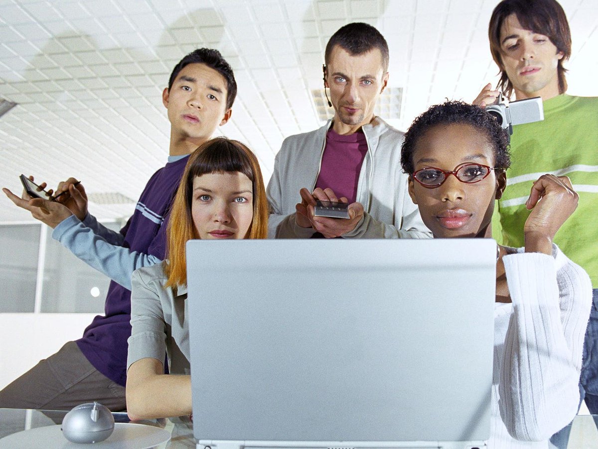 BetaMoroney's tweet image. Fine Line Between #AI #Hallucinations And AI #Creativity 

#artificialintelligence #generativeai #data #cybersecurity #digitaltransformation #techspo #BHUSA #TechExEurope   

forbes.com/sites/lanceeli…