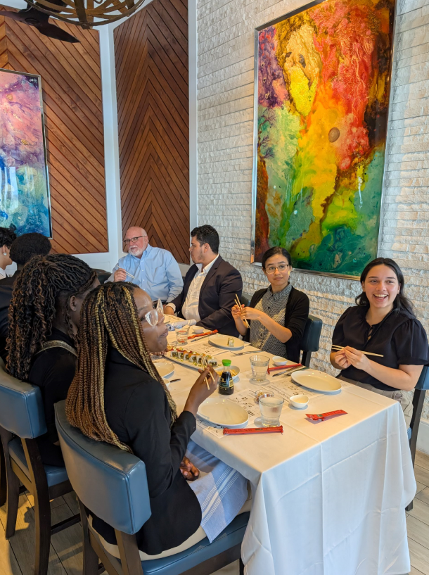 snowscholarship's tweet image. 🍽️Dining Etiquette! A huge thank you to Danielle Rosse, Kali Williams, Chef Duvan Marin, Chef Kevaris Wesby, and the incredible team at @Oceans234 for hosting our #SnowScholars! Scholars learned professional dining skills for networking and dining with future employers!