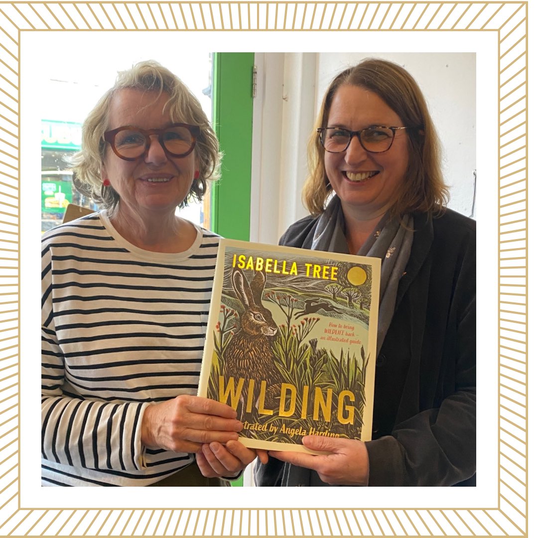 Louise Morrish (@louisemorrish1) on Twitter photo Wonderful to meet #AngelaHarding at <a href="/GoldfinchBooks_/">GoldfinchBooks</a> today. Might have bought some Christmas presents too…📚❤️
#illustrator #bookillustrator #wilding <a href="/isabella_tree/">Isabella Tree</a> #natureart #artist #bookshop Wonderful to meet #AngelaHarding at <a href="/GoldfinchBooks_/">GoldfinchBooks</a> today. Might have bought some Christmas presents too…📚❤️
#illustrator #bookillustrator #wilding <a href="/isabella_tree/">Isabella Tree</a> #natureart #artist #bookshop