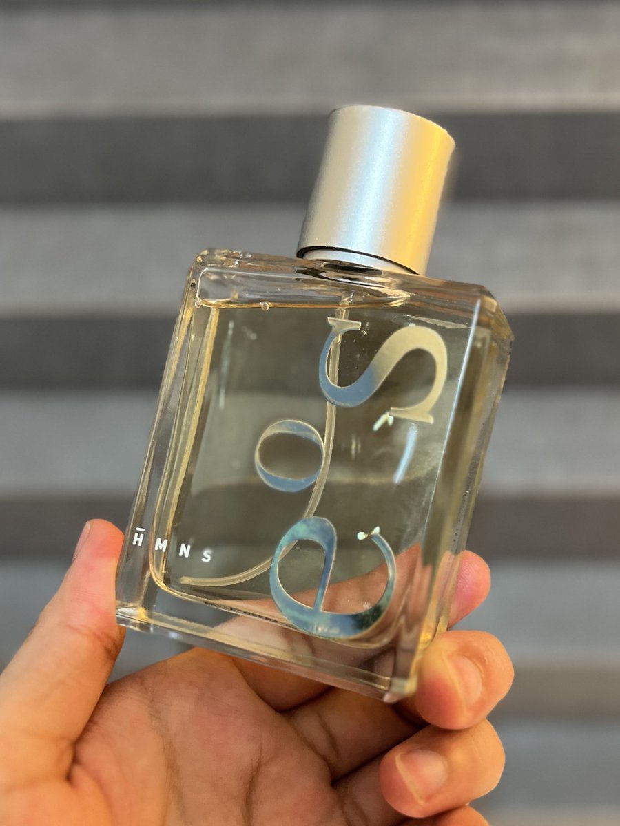 BanyuSadewa's tweet photo. Dari series parfum nya HMNS ini, kamu #TeamEoN atau #TeamEoS? https://t.co/UrNmlnemF2