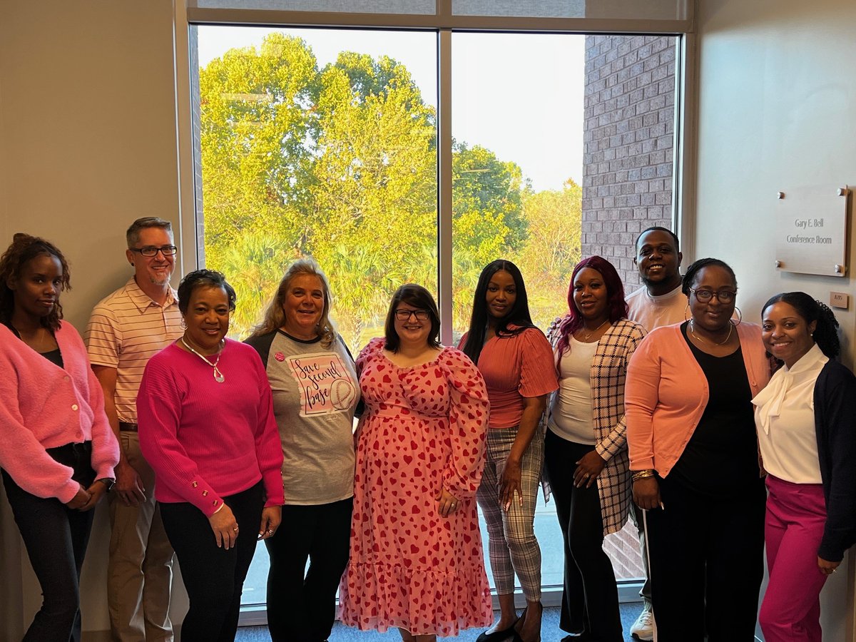 Members of our Phone Center team are proudly wearing pink for Breast Cancer Awareness Month! 🎀

Together, let’s raise awareness and make a difference! #BreastCancerAwareness #StrongerTogether