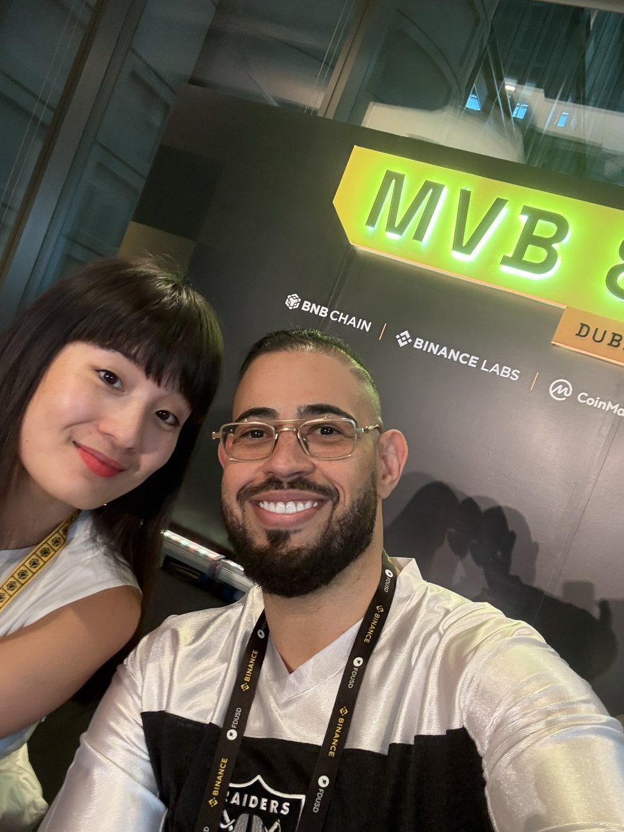 Eljaboom's tweet image. Meeting the 35 @BNBCHAIN project founders #InsideMVB