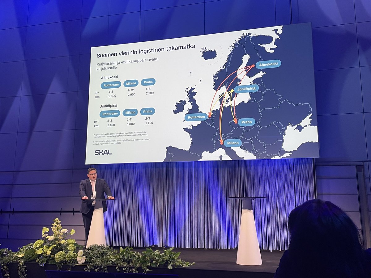Logistiikassa liikkuu paljon dataa yritysten välillä, toteaa <a href="/Anssi_Kujala/">Anssi Kujala</a> <a href="/TraficomFinland/">Liikenne- ja viestintävirasto Traficom</a> tilaisuudessa. ✨

Kasvuhakuinen yritys ei menesty ilman digitalisaation hyödyntämistä. Se on 
myös keskeisessä roolissa päästöjen
vähentämisessä. 🚚

#kaikkiliikkeessä <a href="/SKALry/">SKAL ry</a>