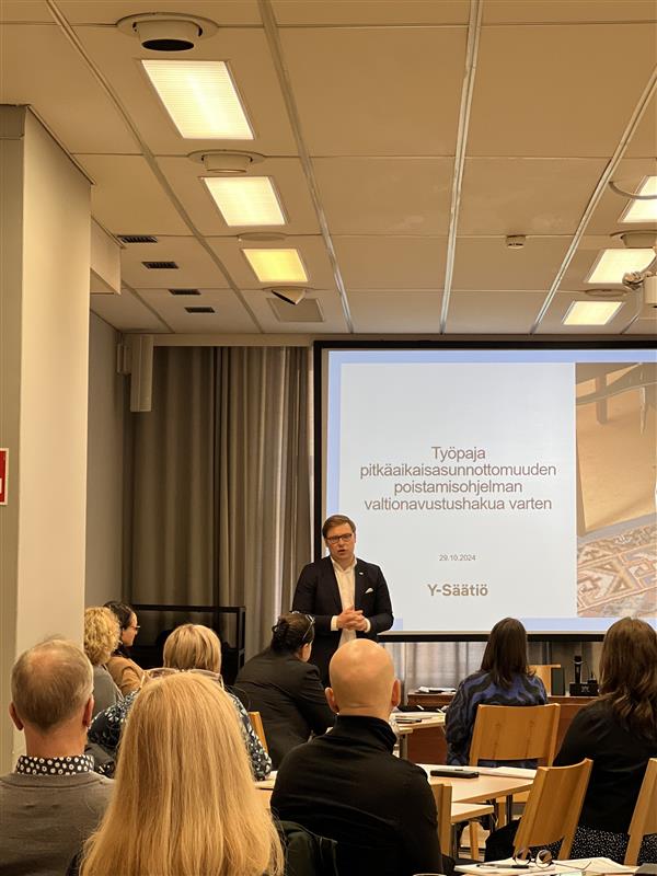 Y-Säätiö (@ysaatio) on Twitter photo Järjestimme tänään työpajan pitkäaikaisasunnottomuuden poistamisohjelman tavoitteiden tukemiseksi yhteistyössä
<a href="/yministerio/">Ympäristöministeriö</a> ja <a href="/AEVerkosto/">Asunto Ensin Verkostokehittäjät</a> kanssa. Päivän aikana jaettiin tietoa valtionavustushausta ja työskenneltiin omien suunnitelmien edistämiseksi. Järjestimme tänään työpajan pitkäaikaisasunnottomuuden poistamisohjelman tavoitteiden tukemiseksi yhteistyössä
<a href="/yministerio/">Ympäristöministeriö</a> ja <a href="/AEVerkosto/">Asunto Ensin Verkostokehittäjät</a> kanssa. Päivän aikana jaettiin tietoa valtionavustushausta ja työskenneltiin omien suunnitelmien edistämiseksi.