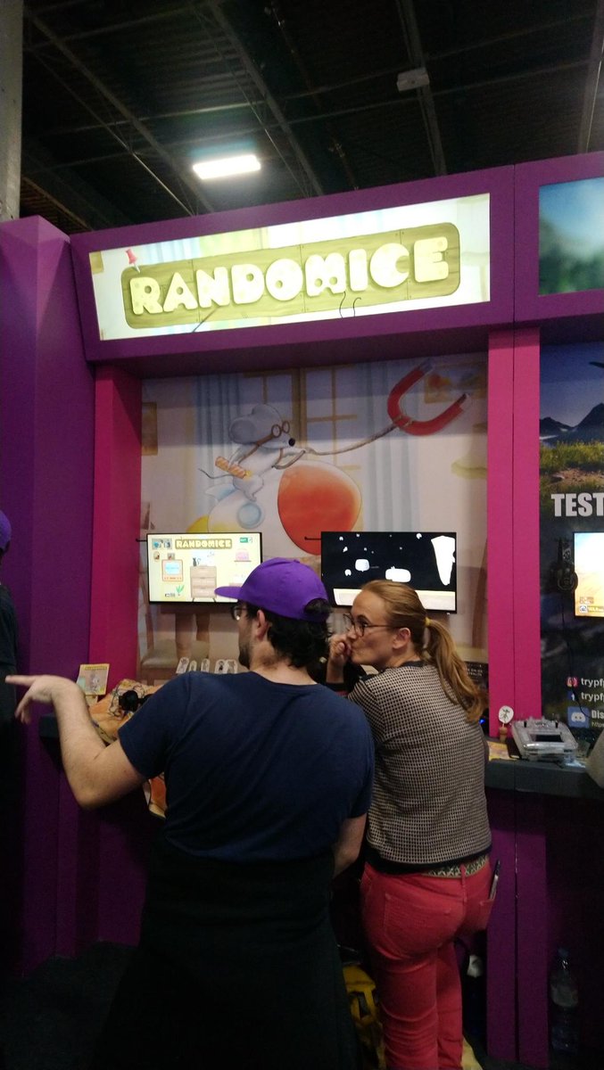 Videoludid's tweet photo. Paris Games Week is over, thanks to all the players who gave it a try and submerged me with a lot of love on so many aspects: the Concept, the Sound Design, the Art, the Music, the Dialogs.... 

Everyone has their own preferences, but they all loved Randomice <3. https://t.co/YOYVN4xbxq