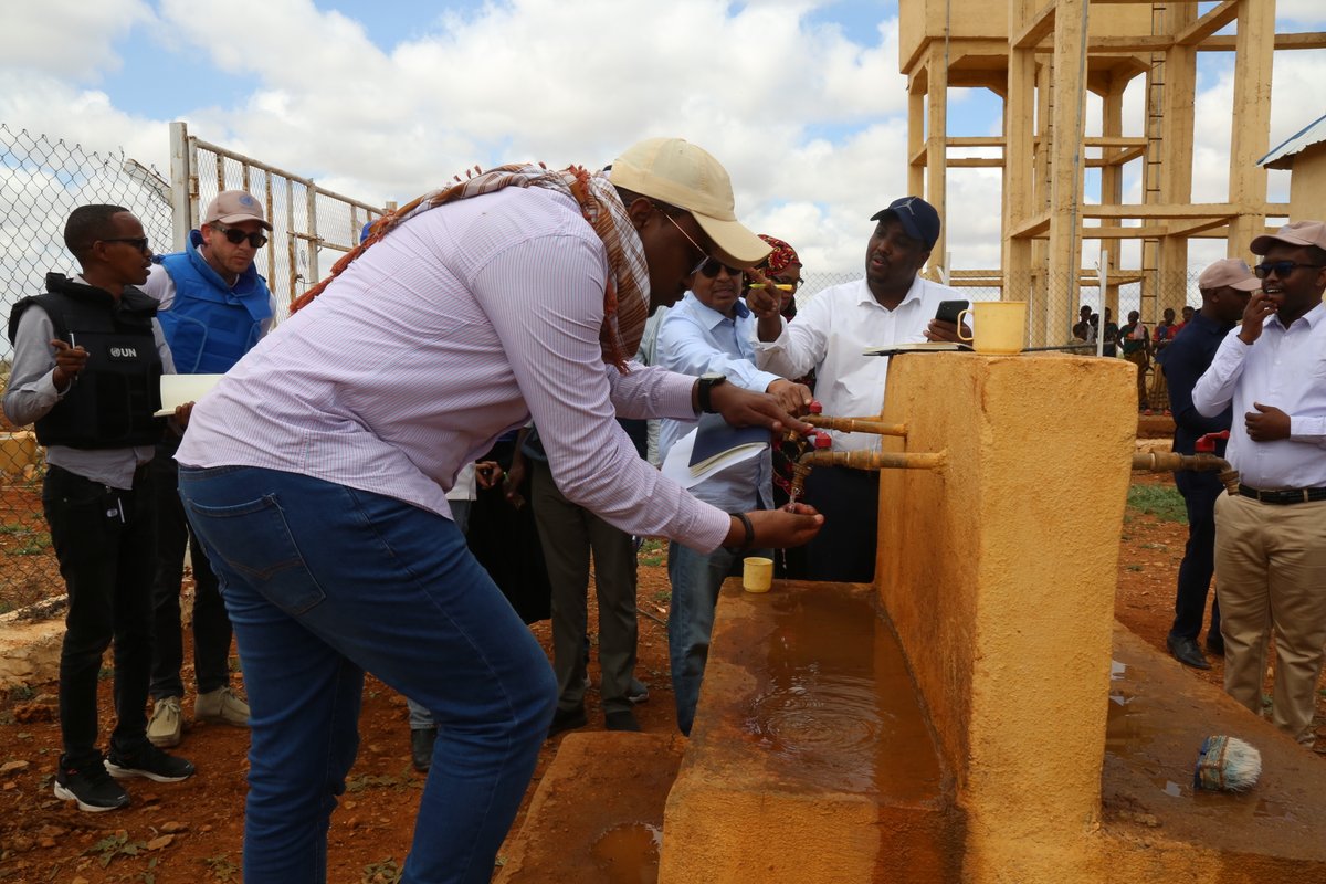 .<a href="/MoPIED_Somalia/">MoPIED</a> &amp; <a href="/UNinSomalia/">UN in Somalia</a> visited #Baidoa to monitor implementation of projects funded by the Somalia Joint Fund: Sameeynta, Joint Justice &amp; Corrections  &amp; Women, Peace &amp; Protection Programmes. Together with officials from SW, the delegation engaged beneficiaries.