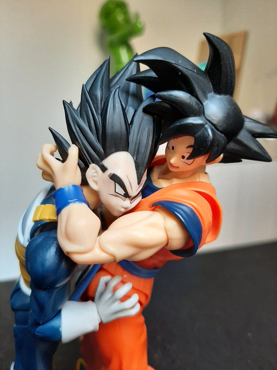 Rena_Ikari's tweet photo. A powerful hug 🥰🧡💙
I feel Goku missed him so much 🫂 https://t.co/YIhHOkfmNo