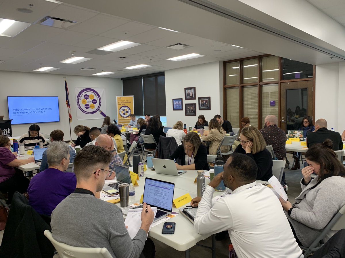 It’s a full house!! Tremendous participation!