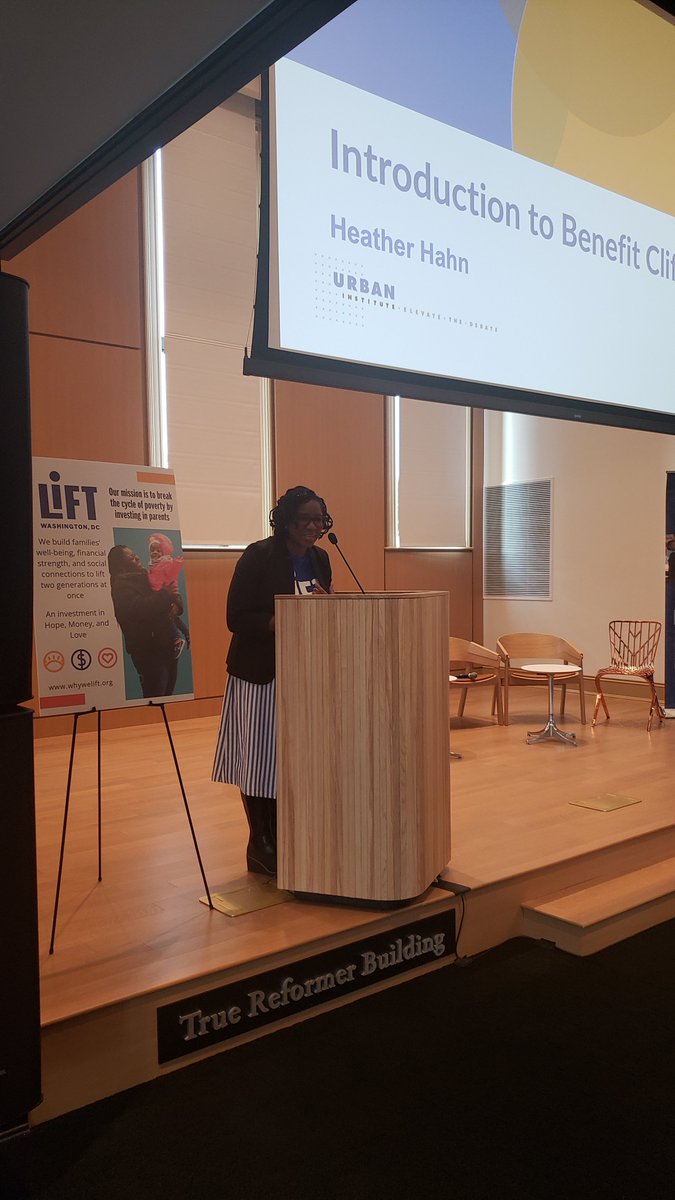 LIFTCommunities's tweet photo. DC Public Events Cliff with @upoindc underway! #AddresstheDCBenefitsClifff #DCBenefitsCliff https://t.co/2pPa3mPvcV