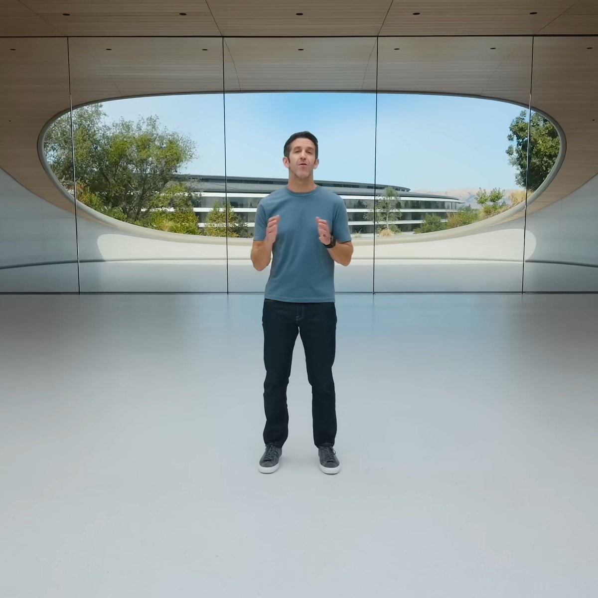 Apple Hub tweet media