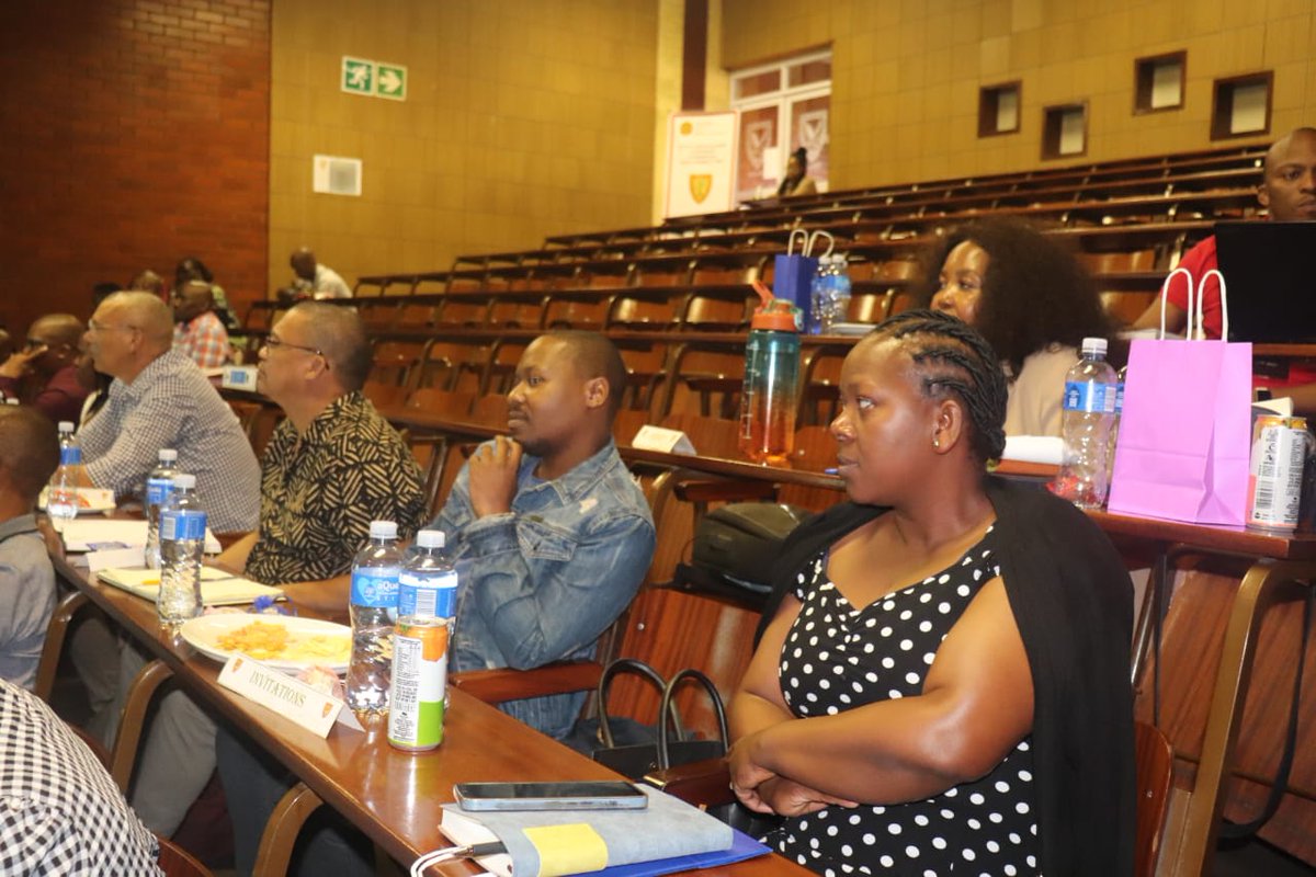 SANDF_ZA's tweet image. [Article] 7 Maintenance Unit’s Strategic Planning Work Session Underway.

m.facebook.com/story.php?stor…

#SANDF
#SAArmy
#SAArmySupportFormation
#PrideOfLions