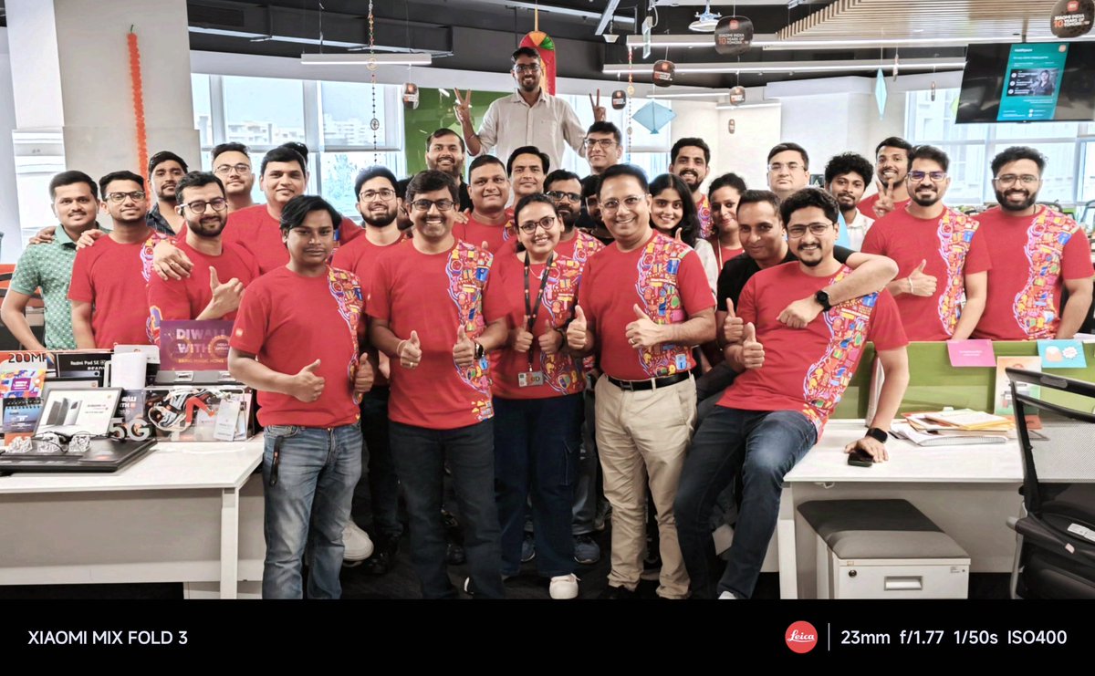 batchumalli's tweet image. Wishing everyone a bright and prosperous Diwali in advance! 🪔
This festive season, our energized team stands strong in spirit and action, ensuring Mi Fans across India get their favorite Xiaomi products. Together,we’re making this Diwali magical for every household.💪🏼😍

#DWM