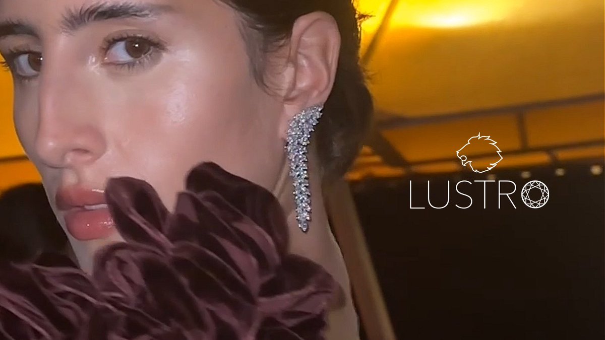 During the second edition of #riyadhfashionweek 2024, Saudi designer ashwaq almarshad showcased her designs, complemented by Lustro jewelry pieces, adding a luxurious touch to her show.

#Riyadh_fashion_week 
#RFW
