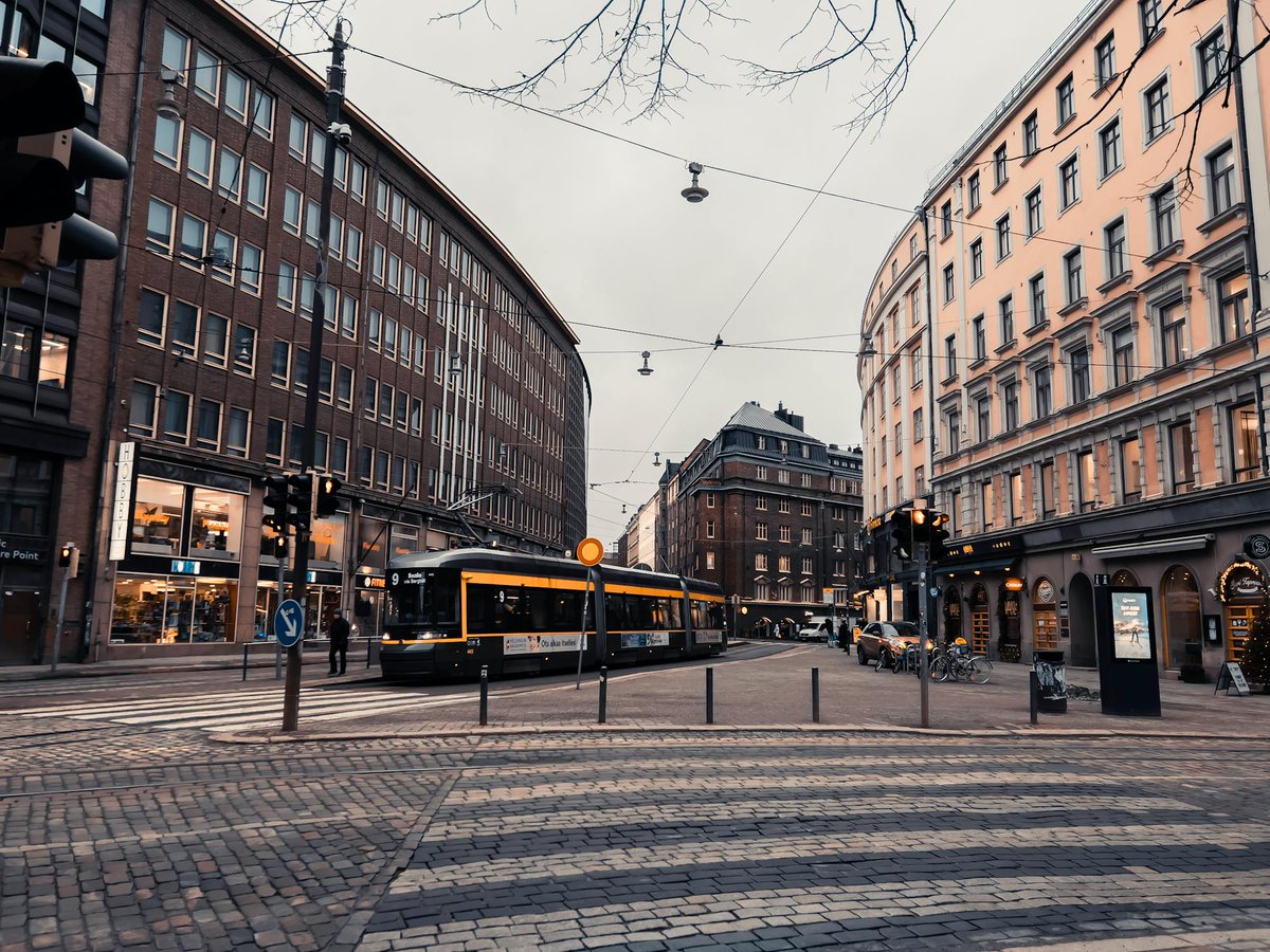 Want to see how Helsinki nailed it with public transport? Check out the blog to see how smart design made all the difference. #ServiceDesign #PublicTransportation 

newgraphic.ie/journal/helsin…