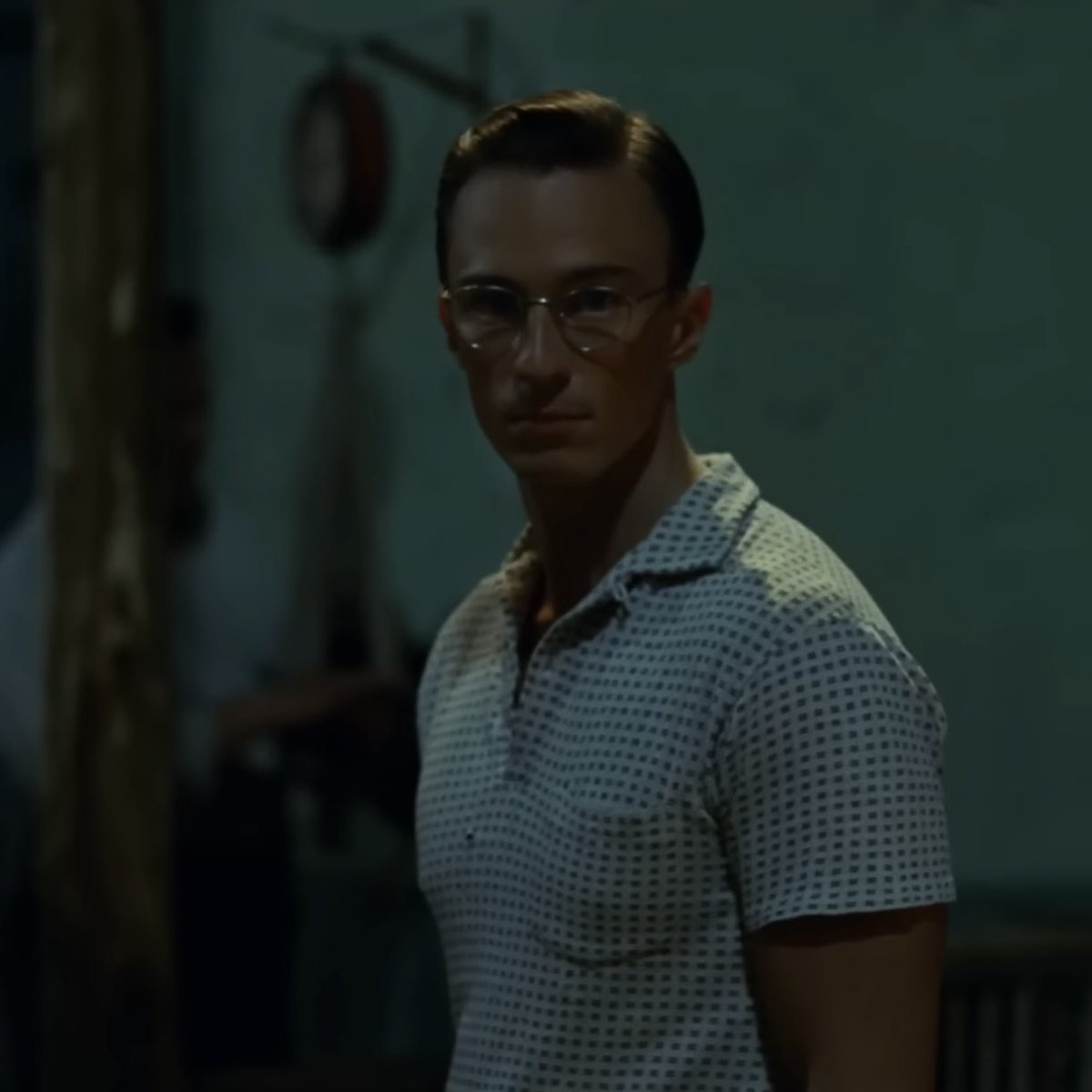 FilmUpdates's tweet image. Drew Starkey stars as Eugene Allerton in Luca Guadagnino’s ‘QUEER’ adaptation.

An enigmatic, preppy ex-military kid who begins a whirlwind love affair with Daniel Craig’s William Lee.