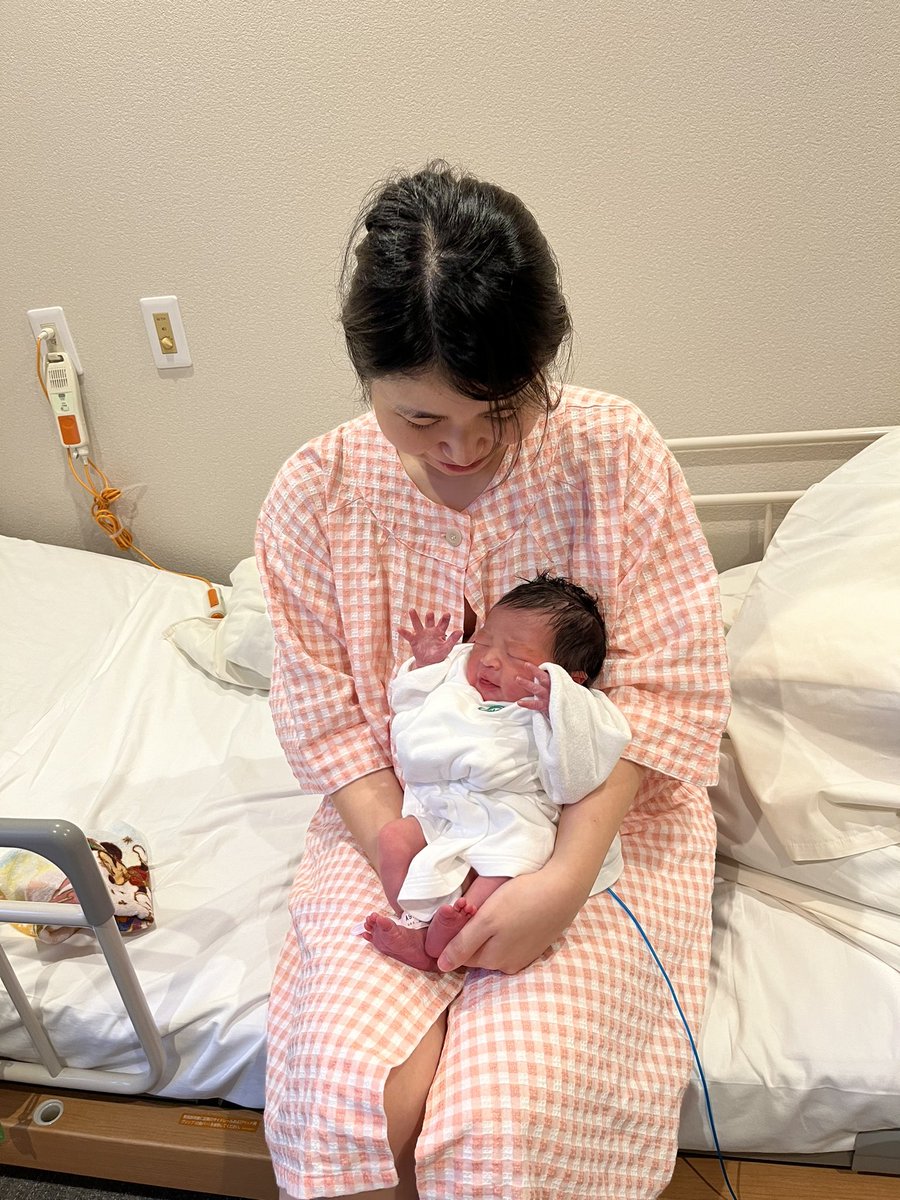 polepolecolumbo's tweet photo. 孫3号誕生❣️
母子共に健康で感謝です🙏
#孫 https://t.co/blVD66wA8V