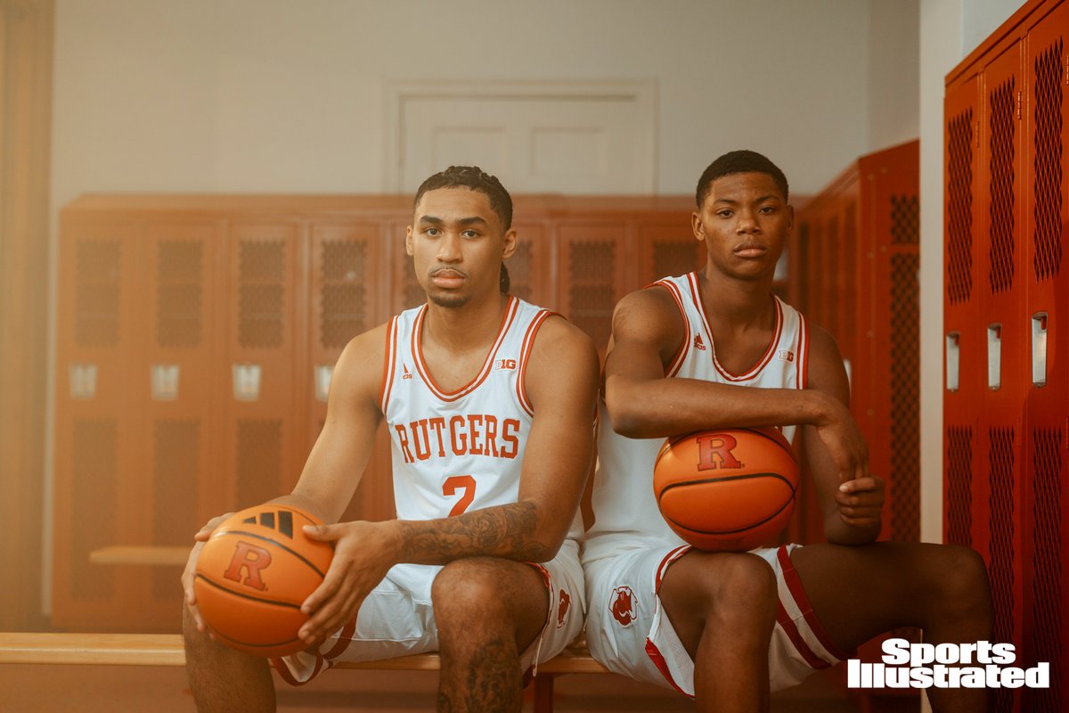 RutgersMBB's tweet photo. 𝓣𝓻𝓮𝓷𝓭 𝓢𝓮𝓽𝓽𝓮𝓻𝓼

Dylan Harper / Ace Bailey Sports Illustrated Cover Shoot in the Jim Valvano College Ave Gymnasium Locker Room.🔴⚪️✅

🔗: https://t.co/X9BGzEqwoK

#TheKnighthood🛡️⚔️ https://t.co/gM6PMxquiC