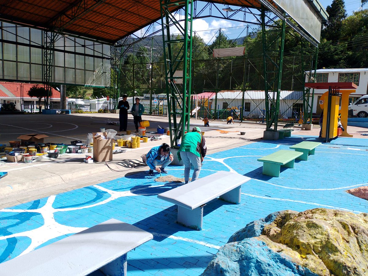 Secretaría del Hábitat (@habitatbogota) on Twitter photo 🧵2️⃣ | ...por parte de aliados de Alfa Colombia <a href="/Fundacayena/">Fundacion La Cayena</a> y Caribe Brochas y Herramientas.
Este gran trabajo en equipo hace parte de la estrategia del programa de territorios mágicos.
En #BogotáMiCiudadMiCasa estamos presentes en la ruralidad 🌳. 🧵2️⃣ | ...por parte de aliados de Alfa Colombia <a href="/Fundacayena/">Fundacion La Cayena</a> y Caribe Brochas y Herramientas.
Este gran trabajo en equipo hace parte de la estrategia del programa de territorios mágicos.
En #BogotáMiCiudadMiCasa estamos presentes en la ruralidad 🌳.