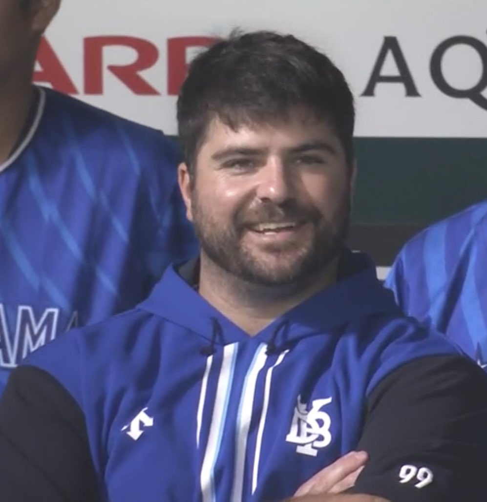 reistars_45's tweet image. いつ映り込んでも
フォードがニコニコなのが可愛い過ぎたんだけどなんなの