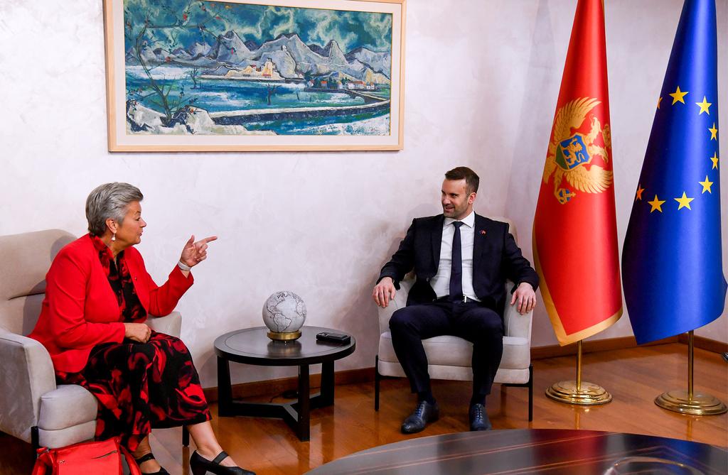 Ylva Johansson (@ylvajohansson) on Twitter photo Great to meet Prime Minister <a href="/MickeySpajic/">Milojko SpajiÄ</a>. Montenegro is making truly excellent progress on the path to Europe and is stepping up actions to strenghten the rule of law. Impressed by the high ambition to fight corruption, money laundering and organised crime. Great to meet Prime Minister <a href="/MickeySpajic/">Milojko SpajiÄ</a>. Montenegro is making truly excellent progress on the path to Europe and is stepping up actions to strenghten the rule of law. Impressed by the high ambition to fight corruption, money laundering and organised crime.