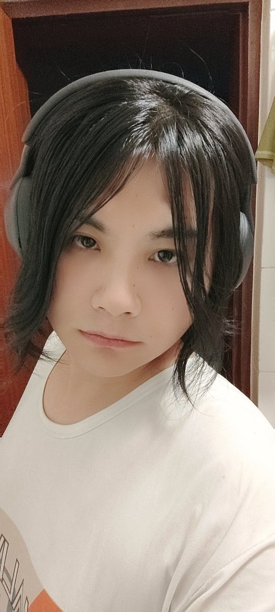 ELSADOS233's tweet image. 睡卷的头发，好耶~