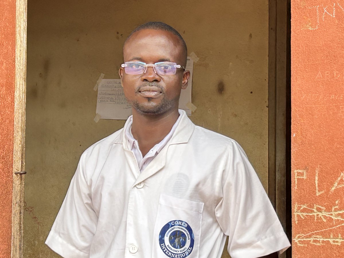 OCHA CAR (@ocha_car) on Twitter photo Parti de Bangui depuis 1 an, Sylvère de l’ONG COHEB est le seul infirmier-accoucheur qualifié au Centre de santé de Yalinga, 750 km de Bangui. Avec l’appui du <a href="/CBPFs/">PooledFunds_OCHA</a>, il a notamment en charge le renforcement des capacités des matrones pour des naissances sûres. #Localisation Parti de Bangui depuis 1 an, Sylvère de l’ONG COHEB est le seul infirmier-accoucheur qualifié au Centre de santé de Yalinga, 750 km de Bangui. Avec l’appui du <a href="/CBPFs/">PooledFunds_OCHA</a>, il a notamment en charge le renforcement des capacités des matrones pour des naissances sûres. #Localisation