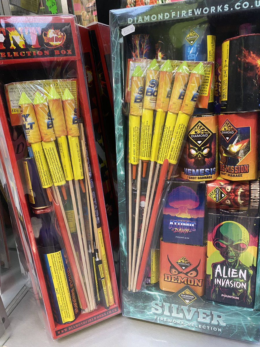 montgomerynurs's tweet photo. We’ve lots of fire works for sale including licence free boxes which are great for small children as there aren’t large bangs of them. 

We are a fully licensed supplier of fireworks 🎆 https://t.co/Lewa222I6K