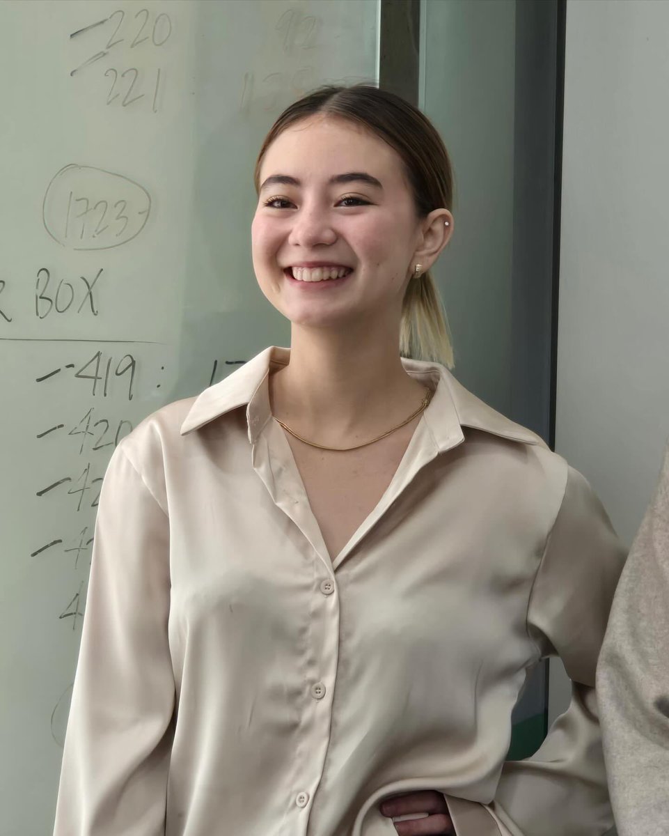 TeamFyangWW's tweet photo. π #PBBGen Hms Visited StarMagic
Our #PBBGen11BigWinner Fyang at the @starmagicphils HQ Today! β¨
#StarMagic | Sofia Smith https://t.co/wIPh47GfDq