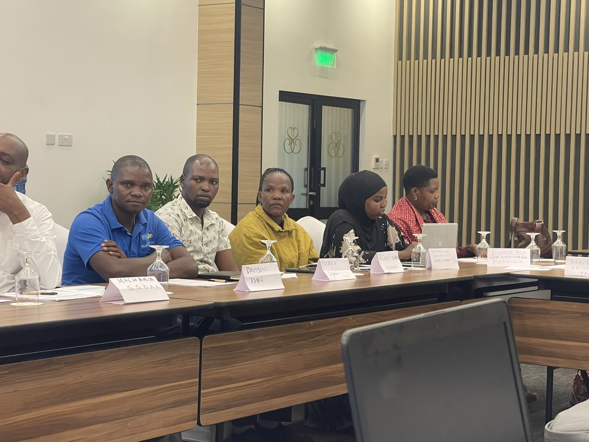 KeNAWRUA tweet media