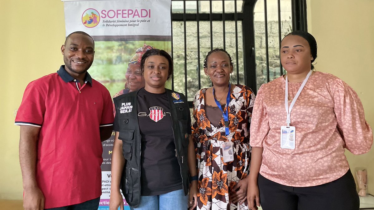 sofepadi's tweet photo. Très heureux d'accueillir l'équipe du @FonarevRDC à notre bureau de #Goma ! Merci à Mme Gisèle, Mme Noella et Mme Jessy pour cet entretien sur une évaluation rapide des risques en vue d'un partenariat potentiel. Des échanges fructueux sur #Sofepadi et nos politiques de gestion ! https://t.co/kBue165q8c