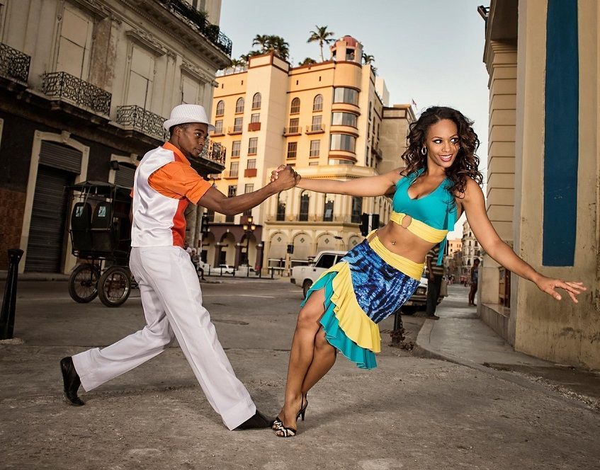 Dance class: Wednesday 6 Nov, 5-7pm
Intro to Afro-Latin dances and cultures, dance social

Open to all University of Exeter students and staff, Upper Stannary, Penryn Campus

Tickets: £1 – tinyurl.com/FXSU-BHM-Latin…
Refreshments provided