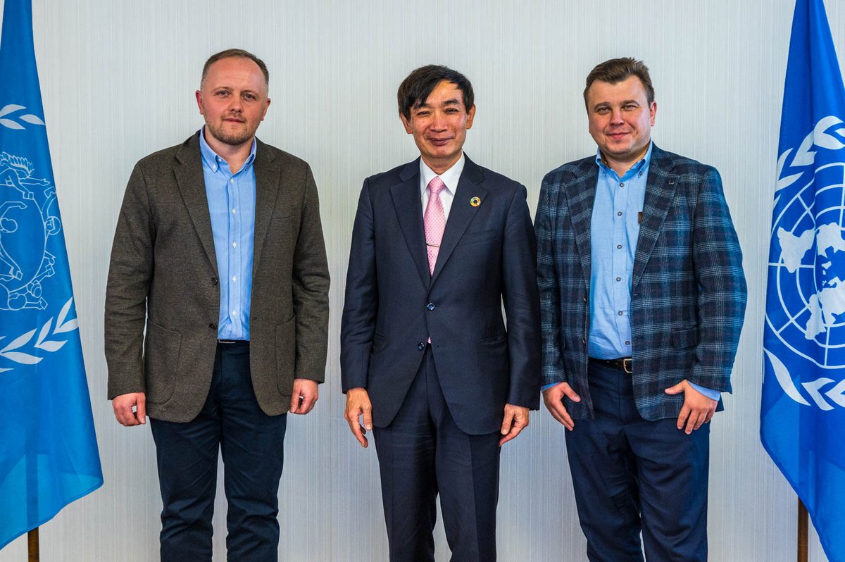 UPU_DG's tweet photo. Honoured to welcome @meestint Group as a new UPU #ConsultativeCommittee member.

A fruitful discussion with Mr Eugene Pyatak and Mr Nazar Tymots on boosting #ECommerce, #Interoperability, and looking forward to a strong partnership for the future of #SupplyChain innovation. https://t.co/NurIt29rhc