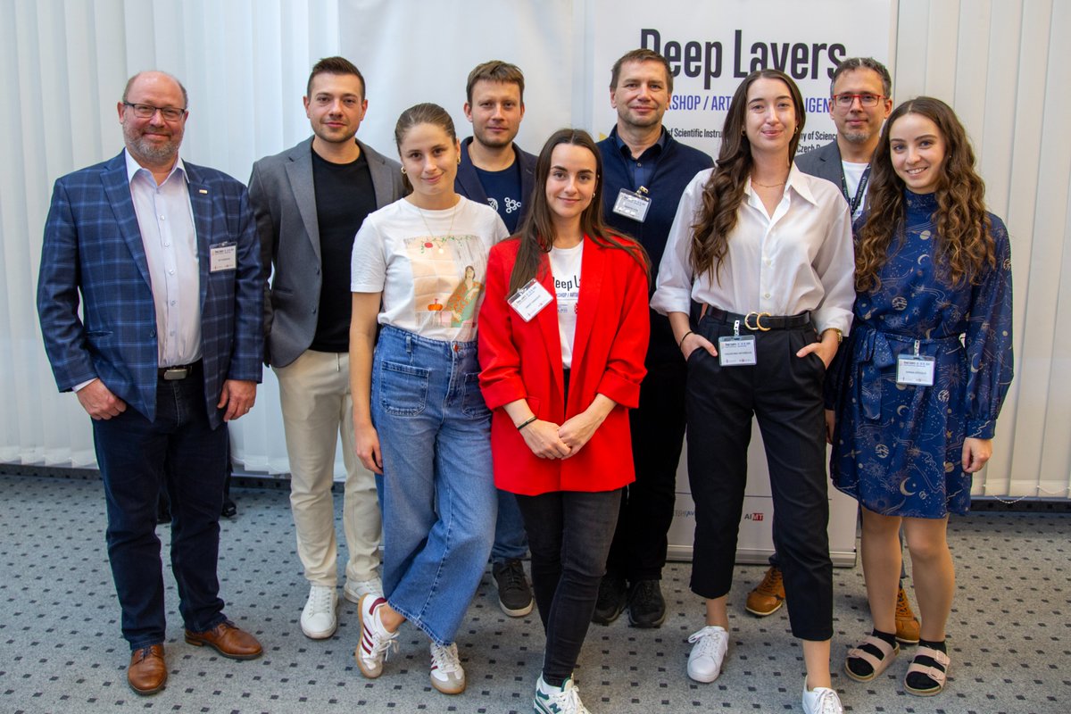 AIMT (@aimt_lab) on Twitter photo Highlights from Deep Layers 2024! Kudos to the presenters, and thanks to everyone for attending! Highlights from Deep Layers 2024! Kudos to the presenters, and thanks to everyone for attending!