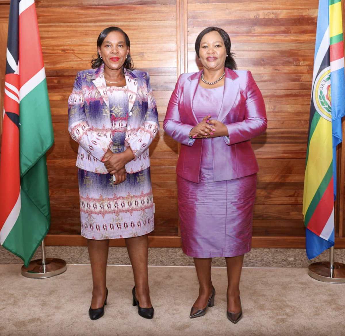 CS Rebecca Miano, EGH (@rebecca_miano) on Twitter photo People and technology make sustainable progress possible.
This morning, alongside my <a href="/MoICTKenya/">Ministry of Info, Comms & The Digital Economy KE</a> counterpart Dr. Margaret Ndung’u, I convened a meeting with Google’s EMEA President, <a href="/MattBrittin/">Matt Brittin</a> and his team.
Our discussions centered on how Google’s platforms and AI can drive People and technology make sustainable progress possible.
This morning, alongside my <a href="/MoICTKenya/">Ministry of Info, Comms & The Digital Economy KE</a> counterpart Dr. Margaret Ndung’u, I convened a meeting with Google’s EMEA President, <a href="/MattBrittin/">Matt Brittin</a> and his team.
Our discussions centered on how Google’s platforms and AI can drive