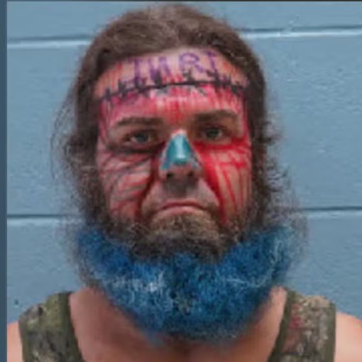 TrueCrimeUpdat's tweet image. Timothy Lincoln, 42, of #Louisiana, has been arrested for allegedly threatening to blow up an Ulta Beauty store in #Opelika, #Alabama

An employee overheard Lincoln saying "I'm going to blow this s*** up!" while on a phone call outside the store, prompting an evacuation

Lincoln