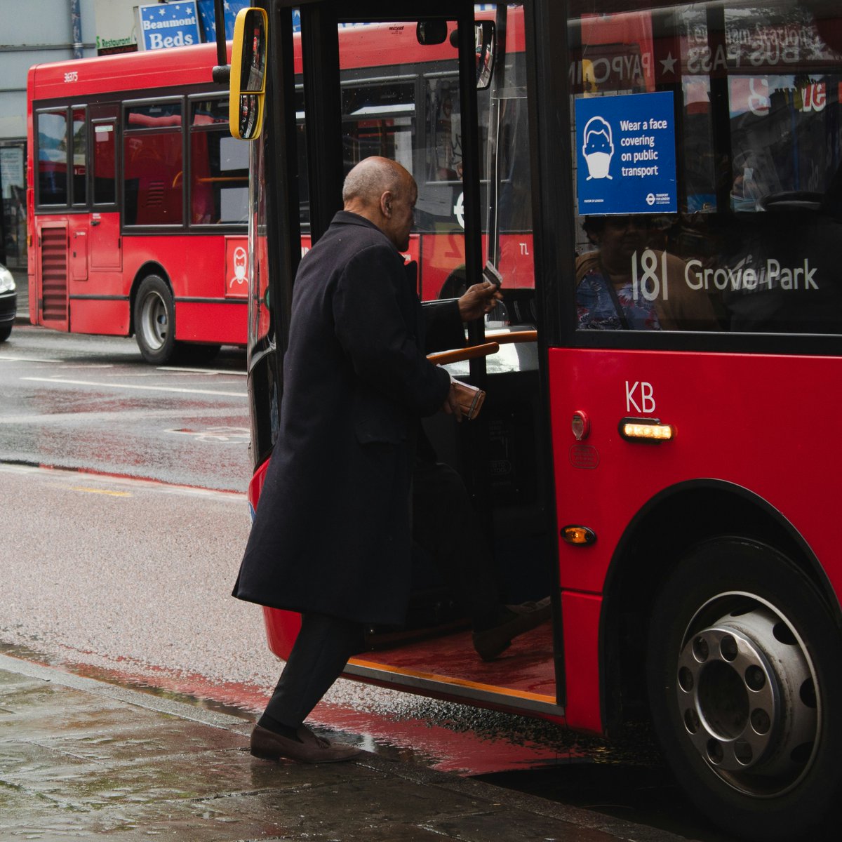 🚍 £3 #Bus Fare – and What Next? As #Budget2024 approaches, <a href="/DrGregMarsden/">Greg Marsden</a> explores why a 50% rise in the £2 cap is about more than just fares—it's about the 3.7 billion people relying on sustainable and accessible public #transport 

Read the blog here👉 tinyurl.com/4sra68js