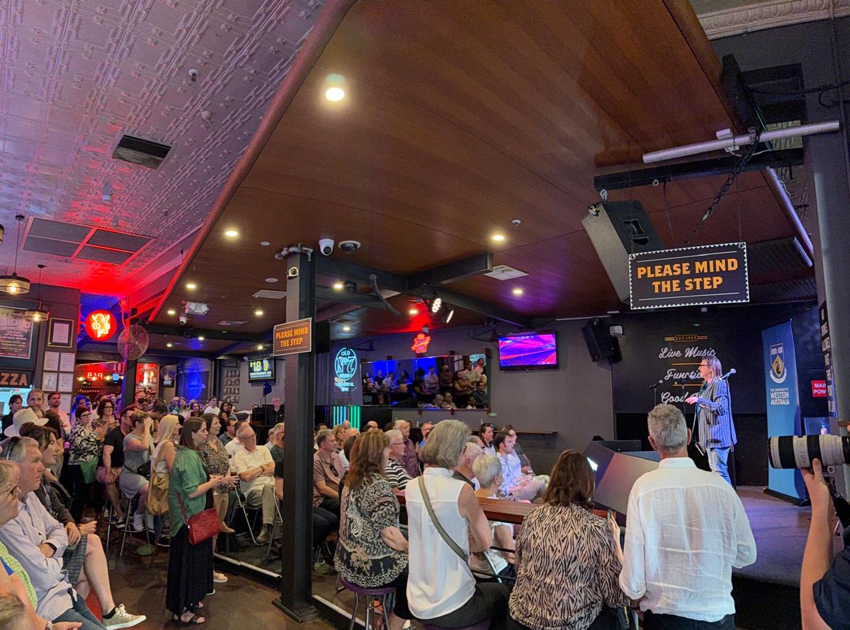 UWAresearch's tweet photo. #RTBPerth @Planographer Paul Maginn raises the question: are we living in a suburban dream or a nightmare? @UWAPPI @RTBevent @AlumniUWA @uwanews https://t.co/kOpm41X0tD