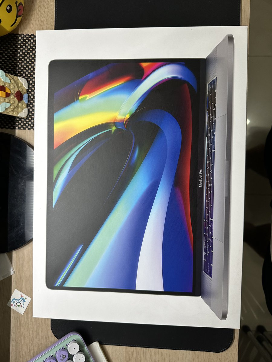 domvedericho's tweet photo. @hrdbacot WTS Macbook Pro 2019 16 Inch Intel Core i9 TurboBoost up to 5.0Ghz, SSD 512GB. 

Pemakaian mulus tidak ada dent, batere masih bagus dan awet

Buka harga 14.5 jt, DM for details, masih bisa nego dikit

📍 COD (Lippo Puri/ Puri Indah mall) / e-commerce

#lapakcot #macbook https://t.co/w8TKn7mz94