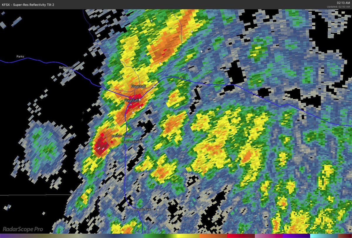 Strong thunderstorms (with weak rotation) moved over FLG around 2:30 am. Plus its been raining here for 6+ hours with amounts now over 1".  

#azwx