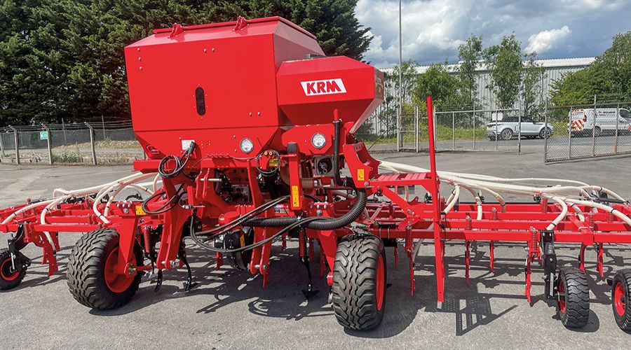 🚜 <a href="/KRM_Ltd/">KRM Ltd.</a> has added a new 8m model of the SM-P range to its line up, plus a small seed hopper.

farmads.co.uk/news/new-addit…

#seeddrills #agriculture #FarmMachinery
