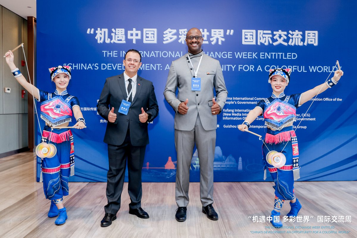 InZunyi's tweet photo. 🤝The "China's Development: An Opportunity for a Colorful World" international exchange week started in #Zunyi, #Guizhou province, on Oct 28. Over 40 international and domestic guests will explore Guizhou's landscapes and development during the week. #ZunyiUpdates https://t.co/1SvIzHhCG0