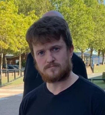 Remember last time Tommy Robinson was in prison, did a fucking two week lay down. Had a nervous breakdown &amp; came out looking like fucking Shaggy without Scooby-doo🤣🤣🤣