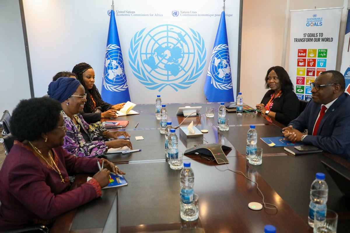 unwomenAU's tweet image. Starting Day 2 of @vanyaradzayi's work in #Ethiopia w/ a meeting with @ECA_OFFICIAL ES @claverGatete to strengthen our partnership, identify collaboration areas &amp;amp; tighten practical actions for 2025. We are looking to build on our existing MOU with ECA for greater impact on #GEWE