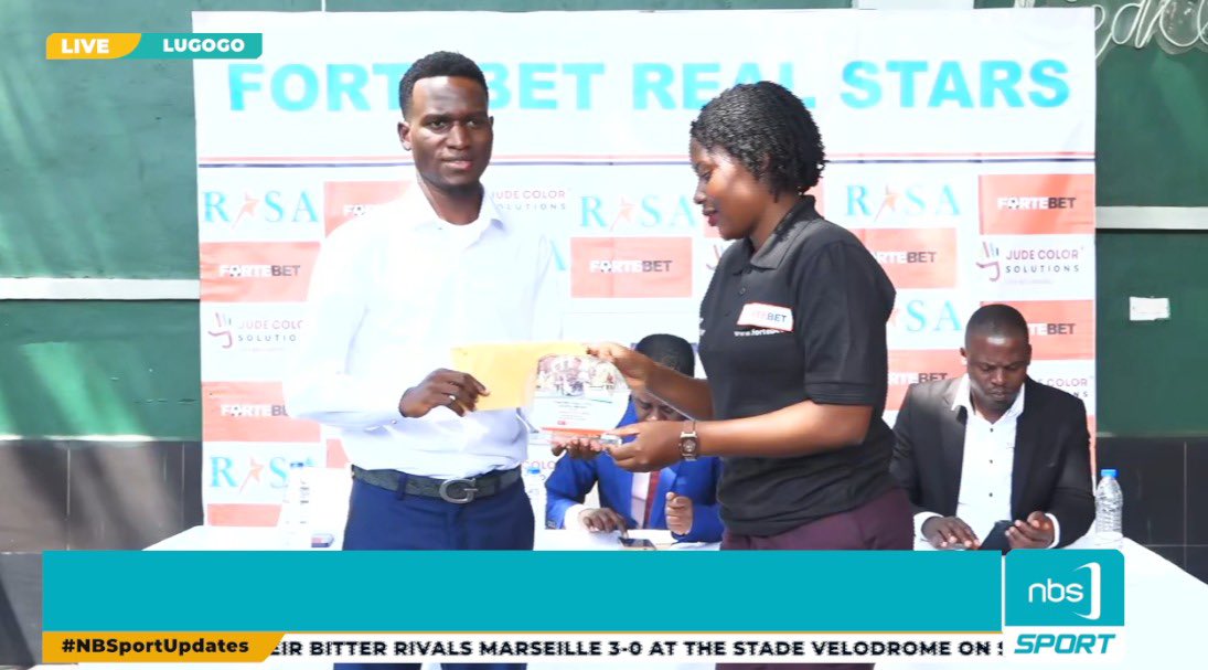 NBSportUg's tweet photo. ๐ October @fortebet_uganda @AwardsReal Winners!
โขFootball โฝ๏ธ: @AllanOkello8 (@VipersSC)
โขRally ๐: Mike Mukula
โขBadminton ๐ธ: Augustus Owiny
#NBSportUpdates #AwardsReal https://t.co/QNVmwtkyP3