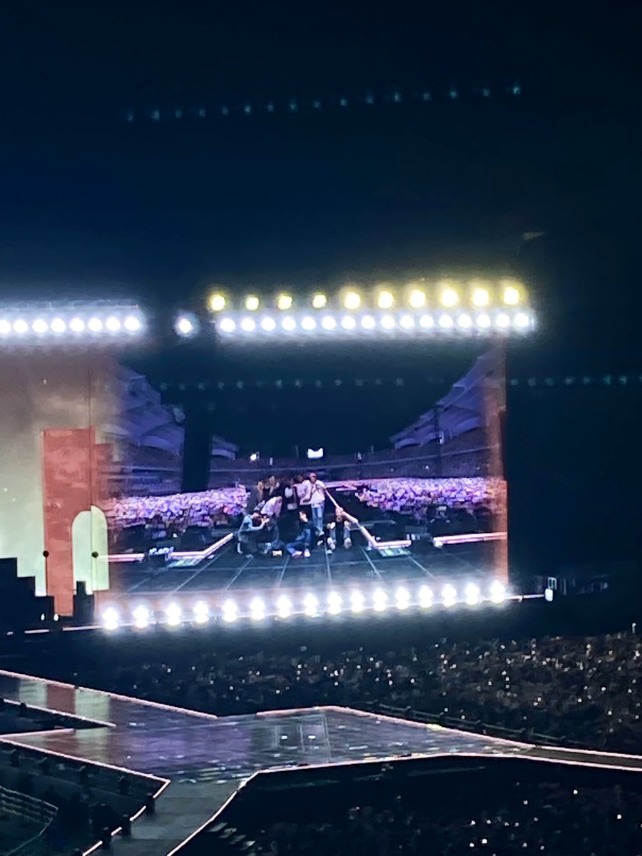 qwerasdf1266's tweet photo. #2024MAMAVOTE #SEVENTEEN

#rt 가 투표 1회 인정됩니다!  
모두 지나가는길 알티 한번씩 부탁드려요🥹 https://t.co/K8b9nxx0aV