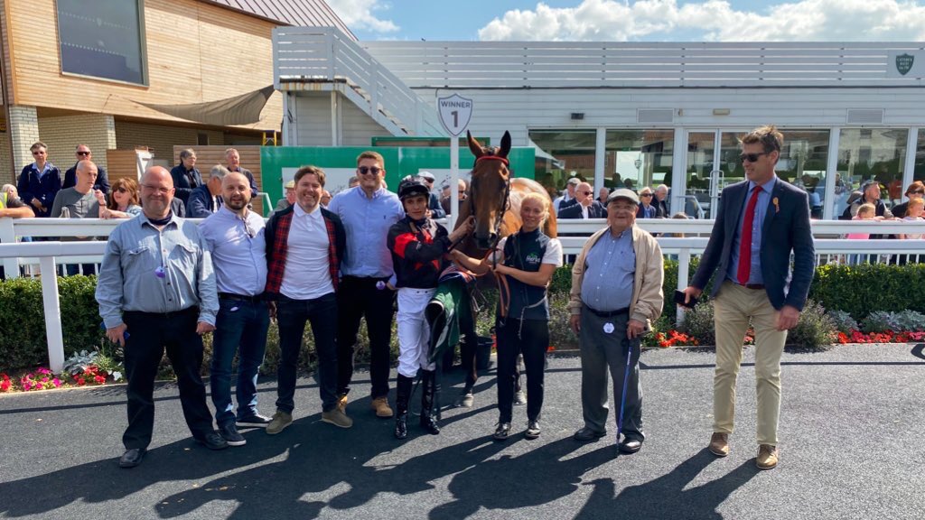 TheNorthernGam1's tweet photo. We have decided to retire Swinging Eddie from racing. He has been a fabulous horse for us with all the ups and downs you learn to love when owning a syndicate horse. 48 runs for us, 7 wins and 19 top 3 finishes in total. It took us a while to work him out, but when we did he 1/2 https://t.co/TC7rXcEneR