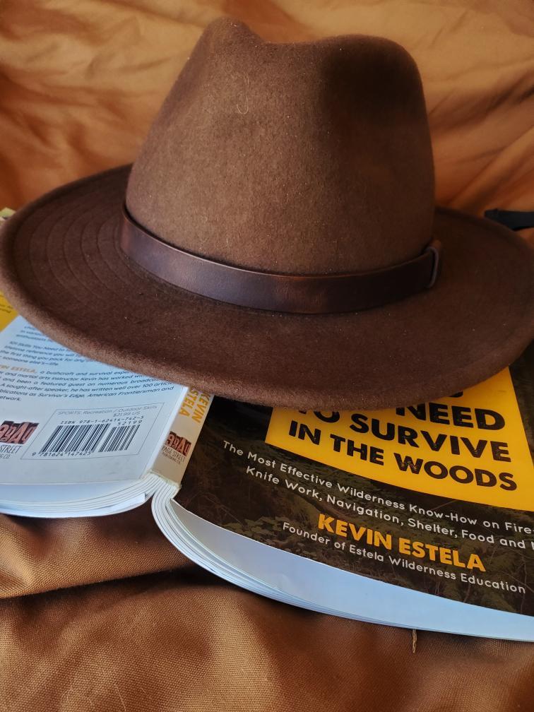 EstelaWildEd's tweet photo. Thanks to #Freedomleatherco for giving my wool @TilleyOfficial some new flair. Custom hat band with my logo on it. Photos by Freedom Leather Co. #fedora #kevinestelallc #madeinNC #101skillsyouneedtosurviveinthewoods https://t.co/0AA4zo4tza