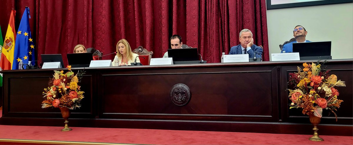 CEOE_ES's tweet photo. 📢 @CEOE_ES participó en la XII Conferencia Nacional de Directoras y Directores de Escuelas de Doctorado

Debatiendo sobre el rol de las #microcredenciales en programas de doctorado como herramienta para la #internacionalización 🚀

#CEOEconlaFormación https://t.co/S5Ghm2lQO1