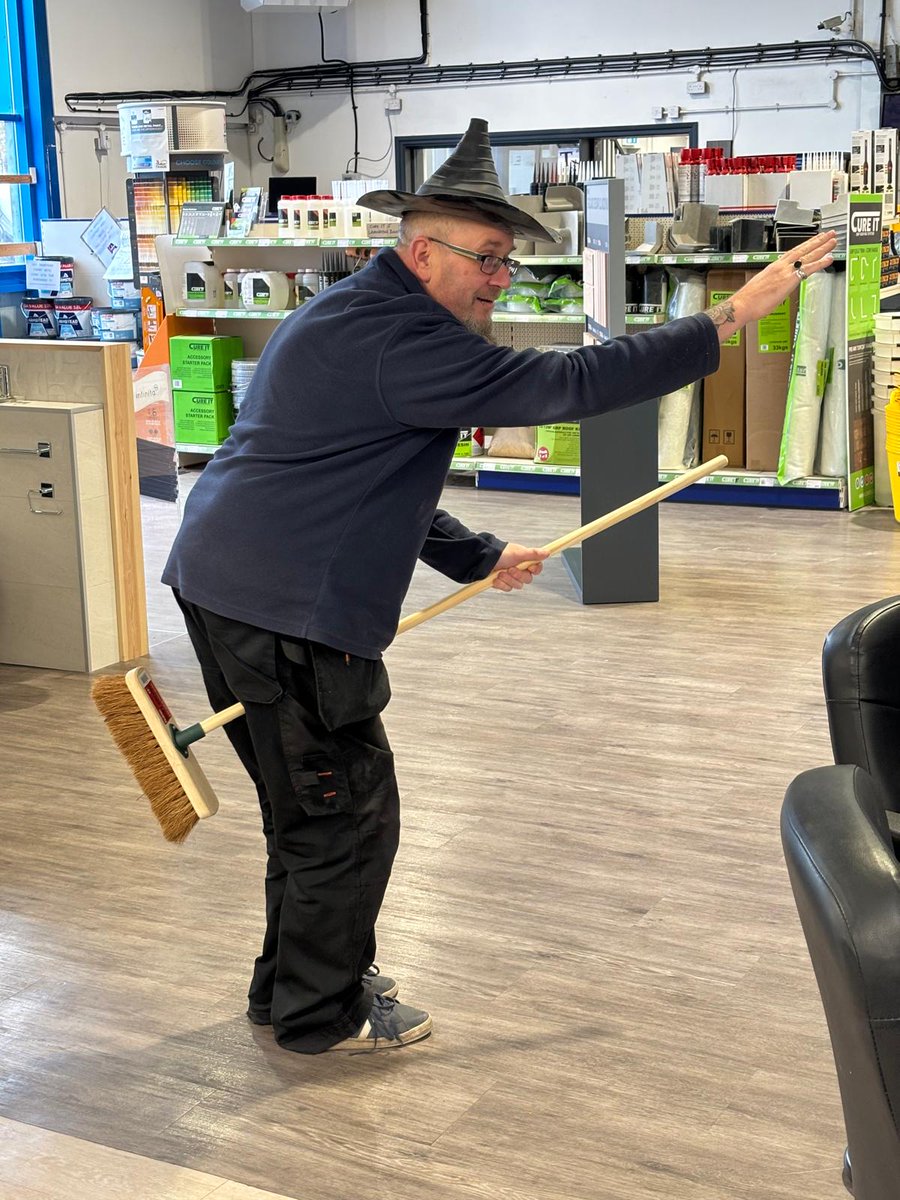 TweetSydenhams's tweet image. The Wicked Witch of the South-West! 🔮

Fly by your local branch and see what magic we have in store for you! 🧹

#BuildYourWay #WitchingHour #SpooktacularDeals #TrickOrTreatYourself